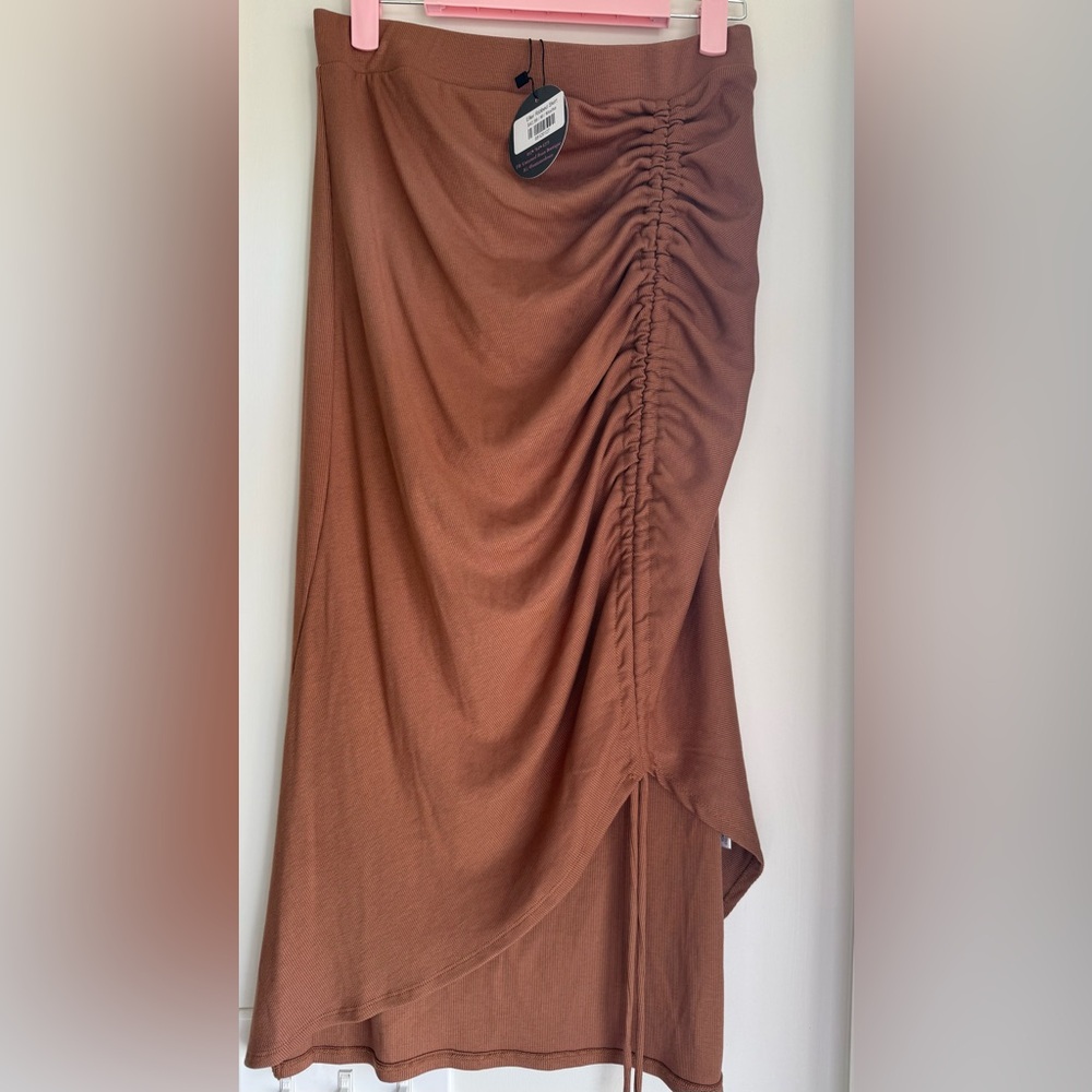 Wishlist Ruched Ribbed Knit MIDI Skirt NWT